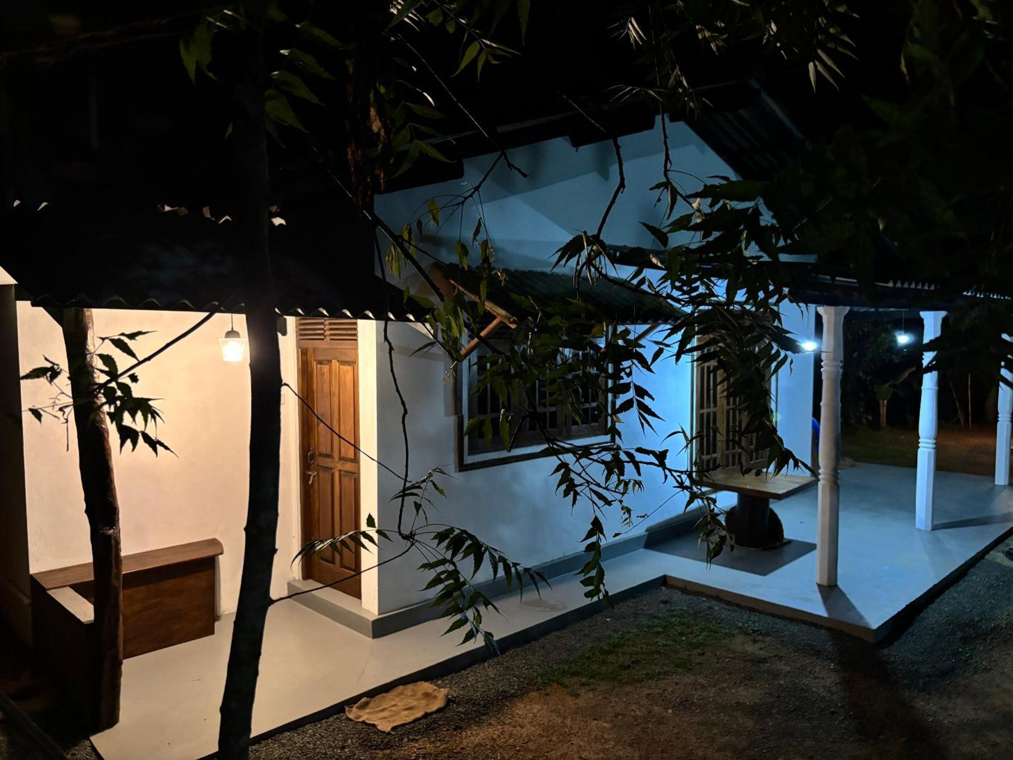 ディックウェラ Ima House Bed & Breakfast エクステリア 写真