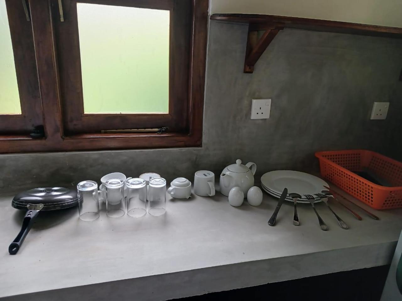 ディックウェラ Ima House Bed & Breakfast エクステリア 写真