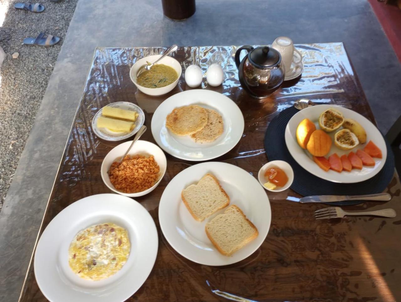 ディックウェラ Ima House Bed & Breakfast エクステリア 写真